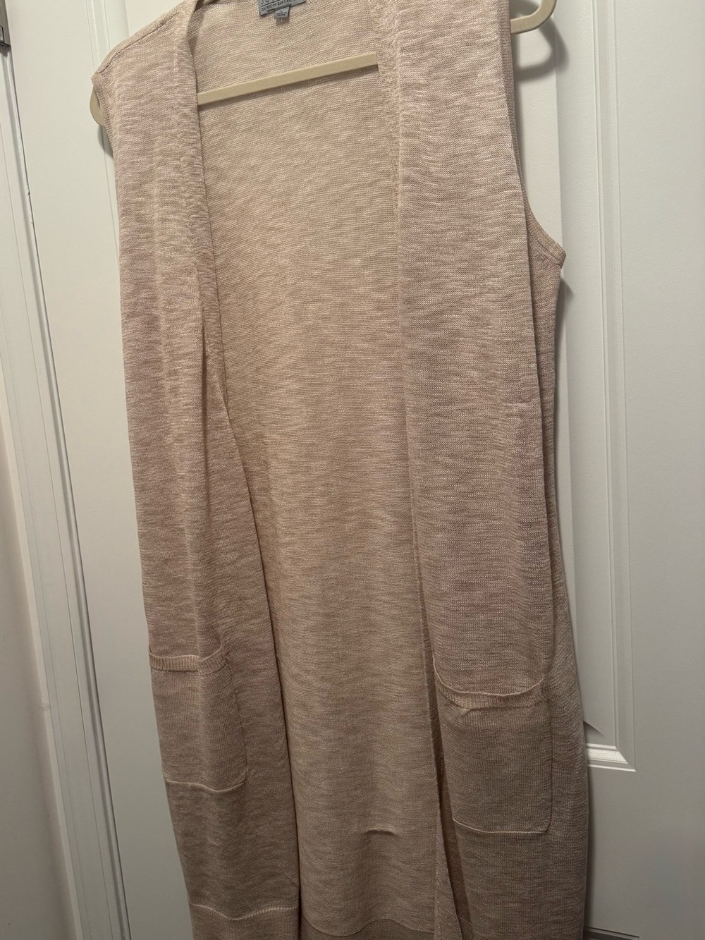 Joseph Sleeveless Long Open-Front Knit Vest in Light Beige